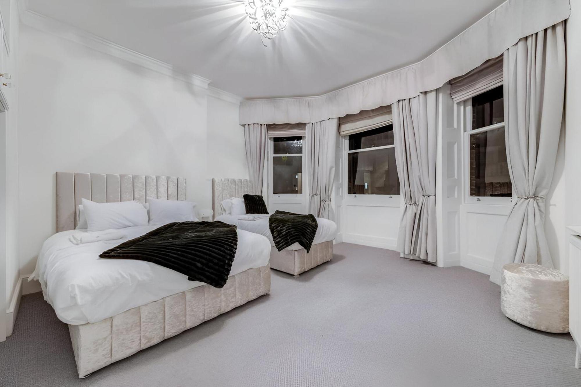 Luxury London 3 Bedroom Duplex With Pool Table - 4Hs Exterior photo