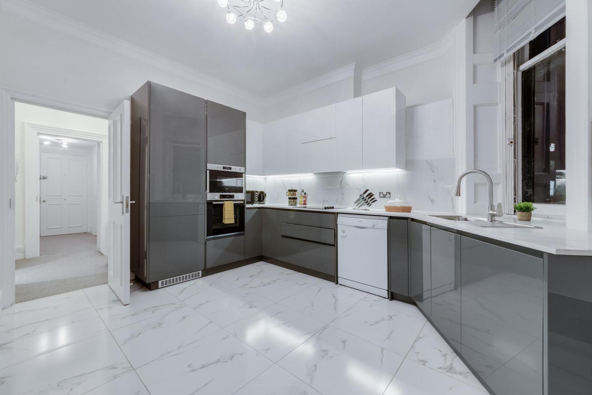 Luxury London 3 Bedroom Duplex With Pool Table - 4Hs Exterior photo