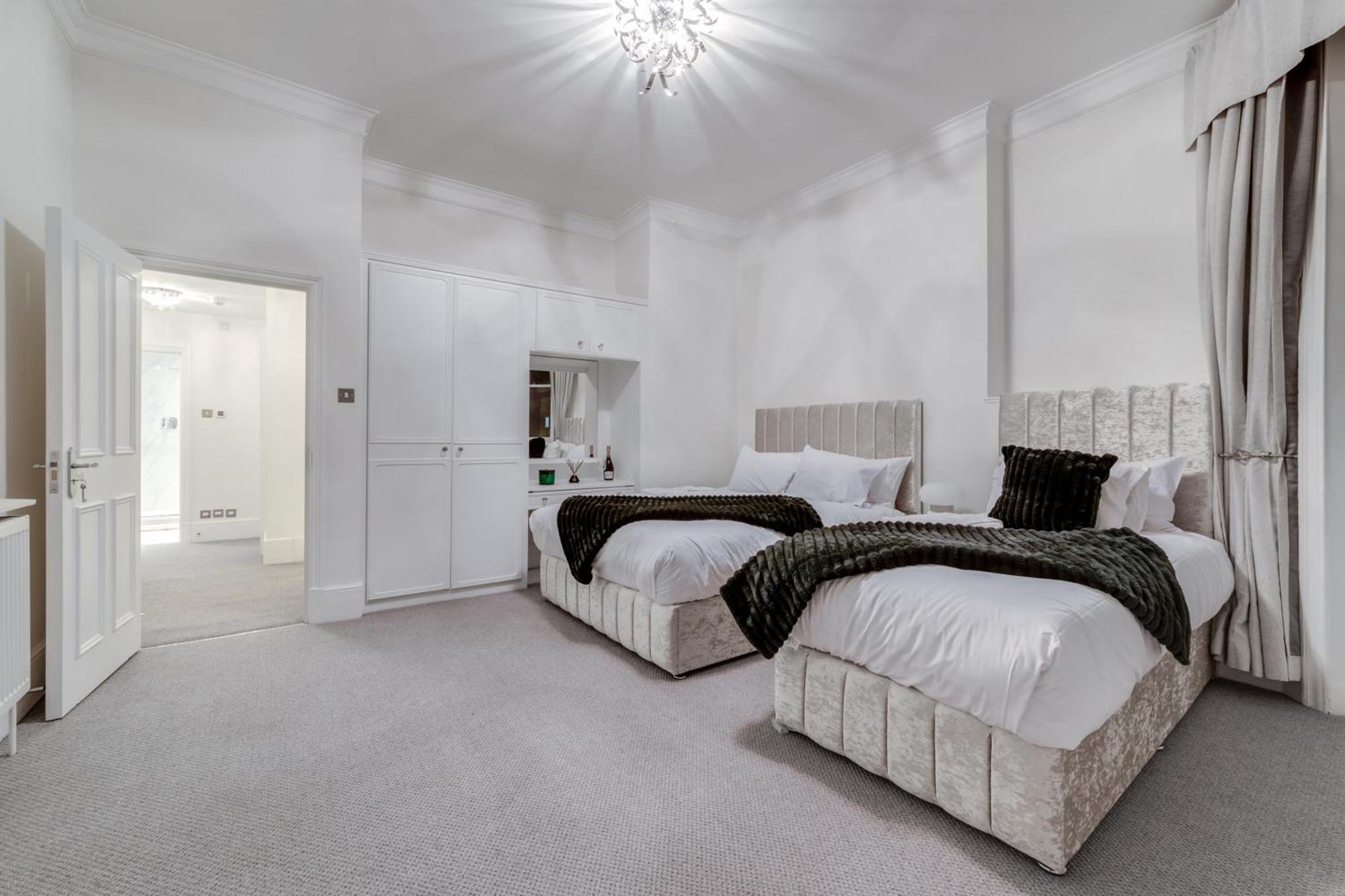 Luxury London 3 Bedroom Duplex With Pool Table - 4Hs Exterior photo