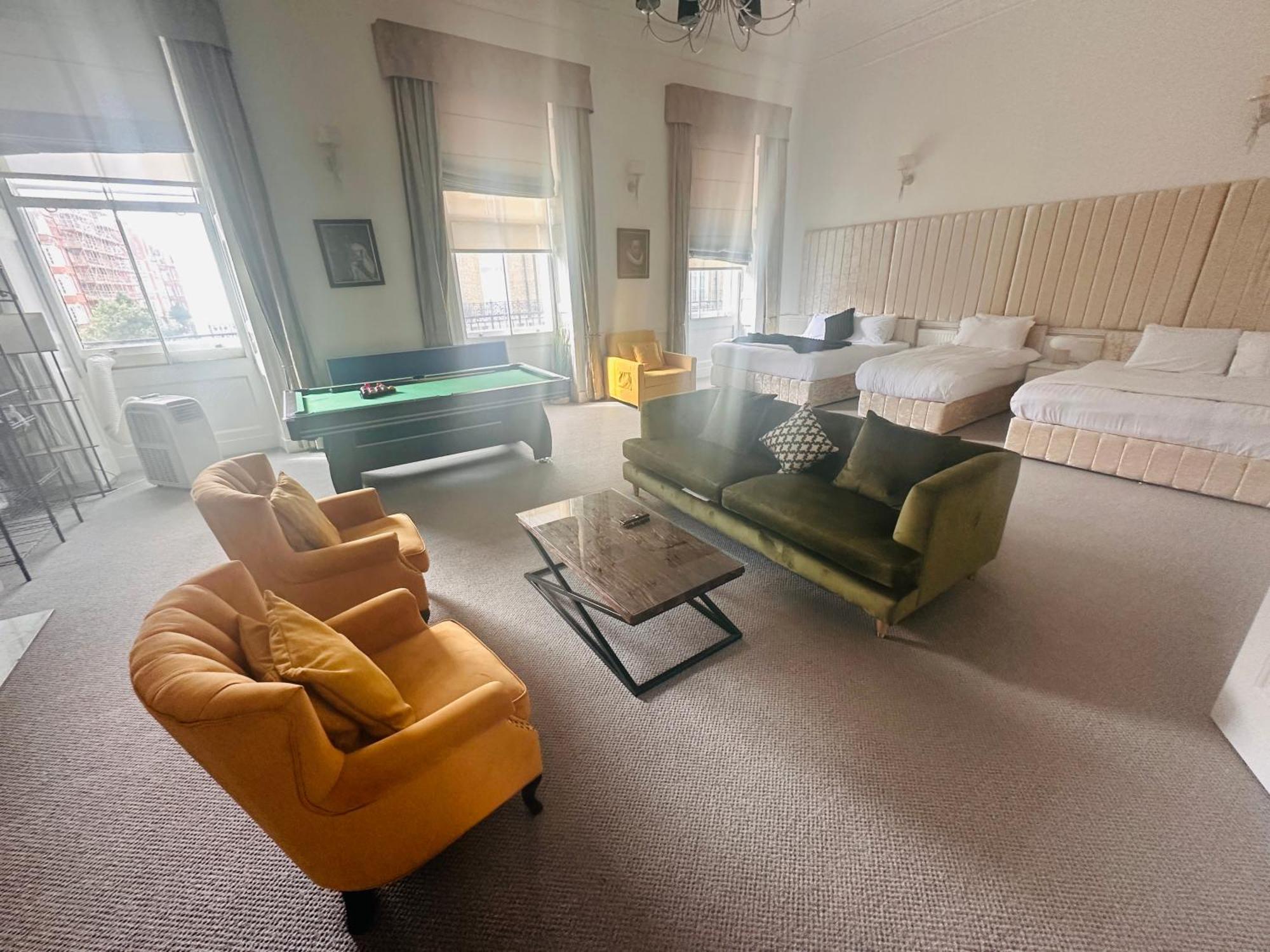 Luxury London 3 Bedroom Duplex With Pool Table - 4Hs Exterior photo